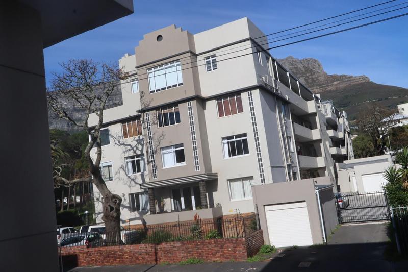 To Let 2 Bedroom Property for Rent in Gardens Western Cape